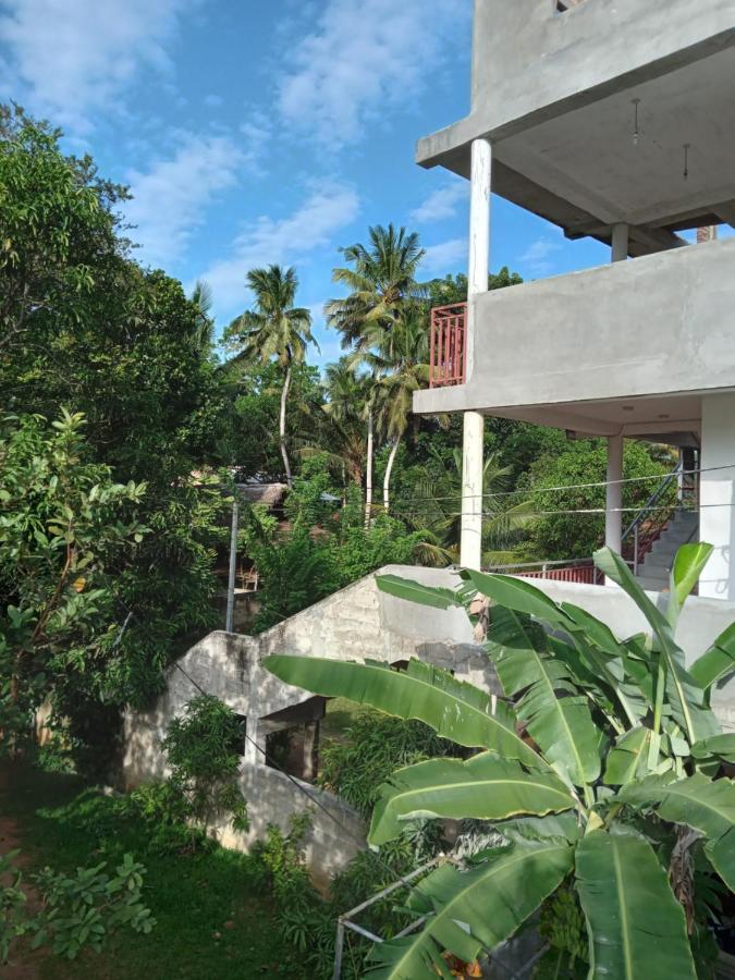 Mallika Resort Mirissa Exterior foto